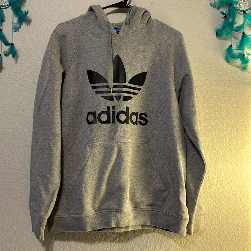 Adidas pull over hoodie (#Bin2
